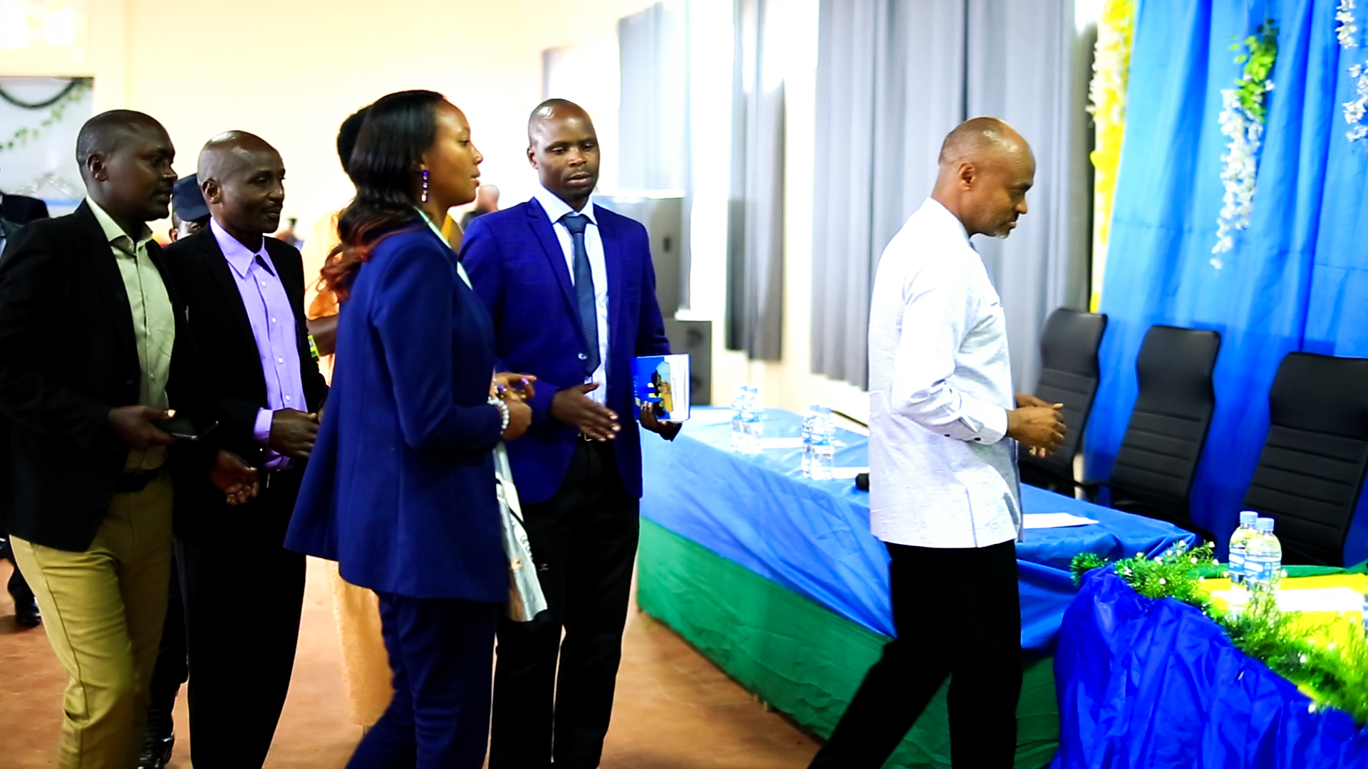 Giti turashima: Abahakomoka biyemeje gukemura ibibazo by'umurenge no kuwuteza imbere