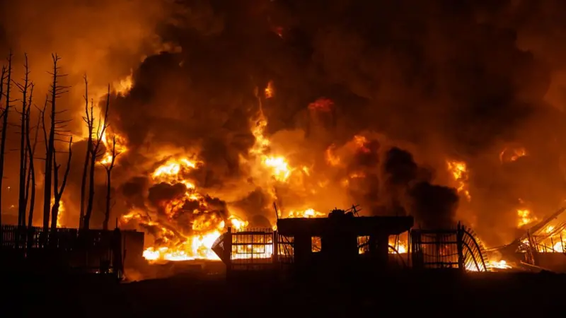 Ibiciro bya peteroli byazamutse cyane ku isi, kubera intambara ya Iran, Israel na Amerika